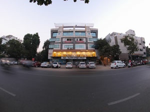 440 Banquet Exterior